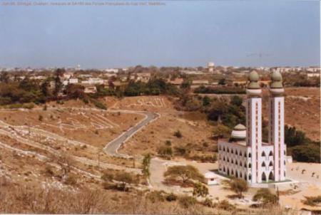 la mosqu�e de la divinit�(sangabi mon coeur vous reclame et demande sans cesse votre douce compagnie ,si la nostalgie pouvait d�truire lame d'une personne la mienne serait d�ja r�duite en poussi�